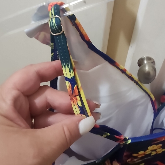 SHEIN Women's Floral Print One Piece Swimsuit NWT - Picture 8 of 11